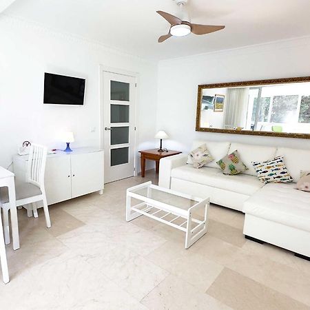1 Bedroom Apartment Second Line Beach- Parque Marbella Building Exterior foto
