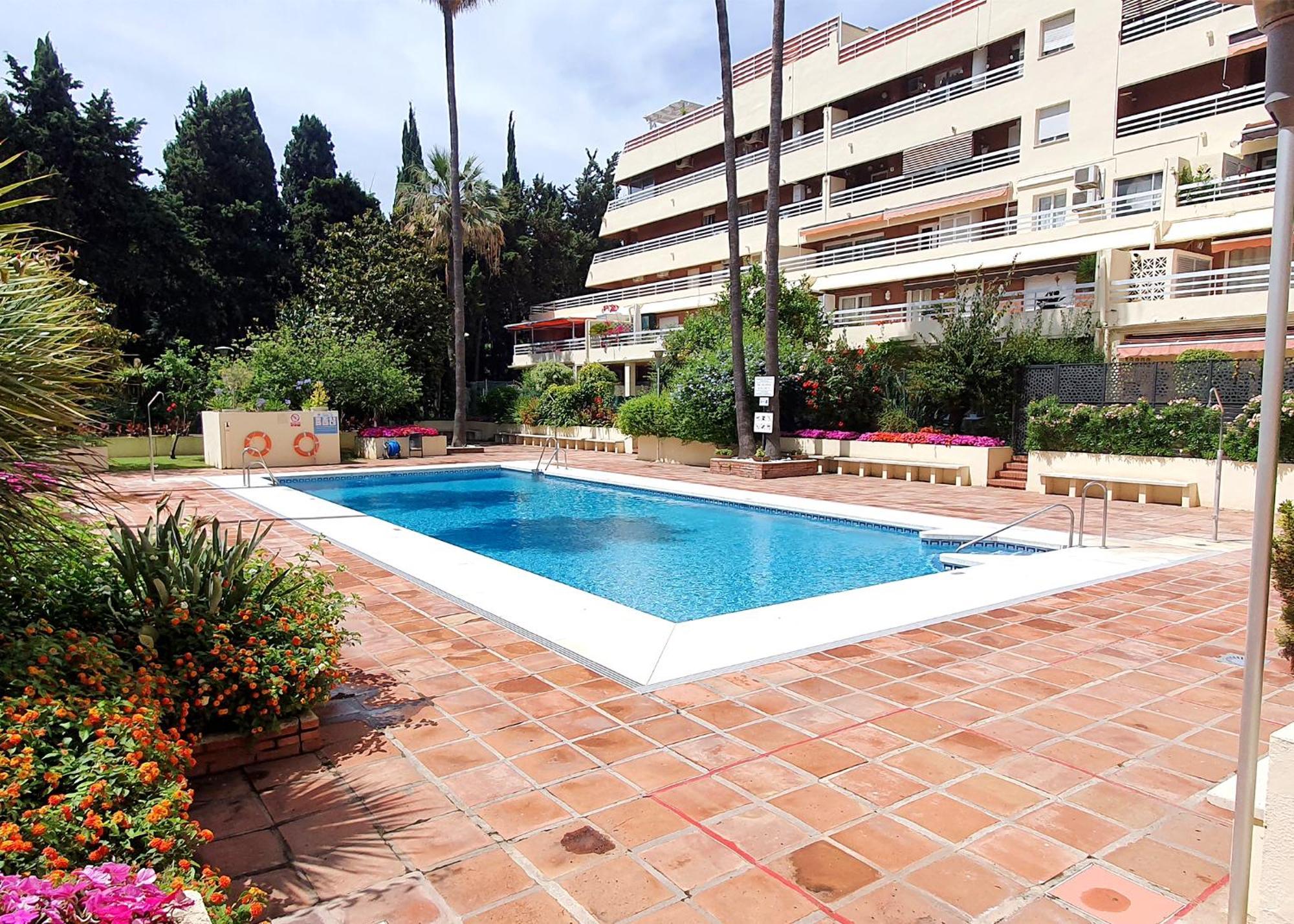 1 Bedroom Apartment Second Line Beach- Parque Marbella Building Exterior foto